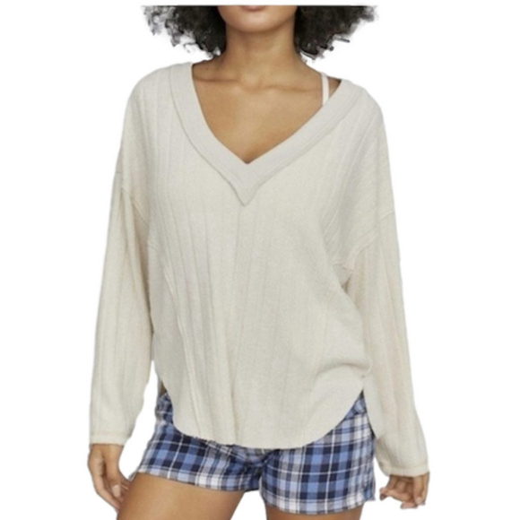 Urban Outfitters Sweaters - Urban Outfitters V Neck Sweater Neutral Soft Knit Pullover Relaxed Fit Small